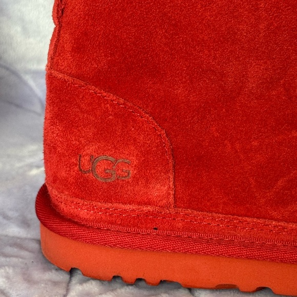 UGG Red Suede Men's Boots - Picture 2 of 8